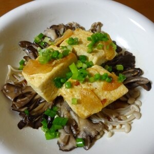 ごはんがすすむ〜♪焼きチーズ豆腐のガリバタ醤油味